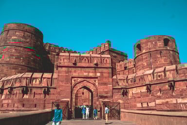 Floating image of Taj Mahal